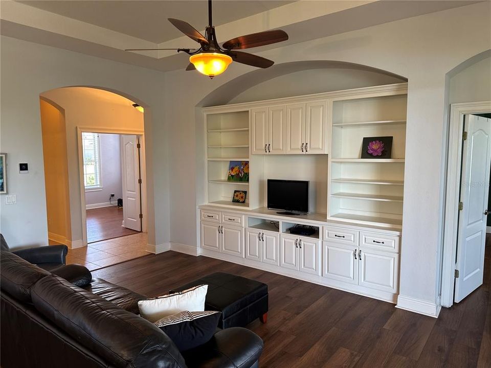 На продажу: $340,000 (3 спален, 2 ванн, 1503 Квадратных фут)