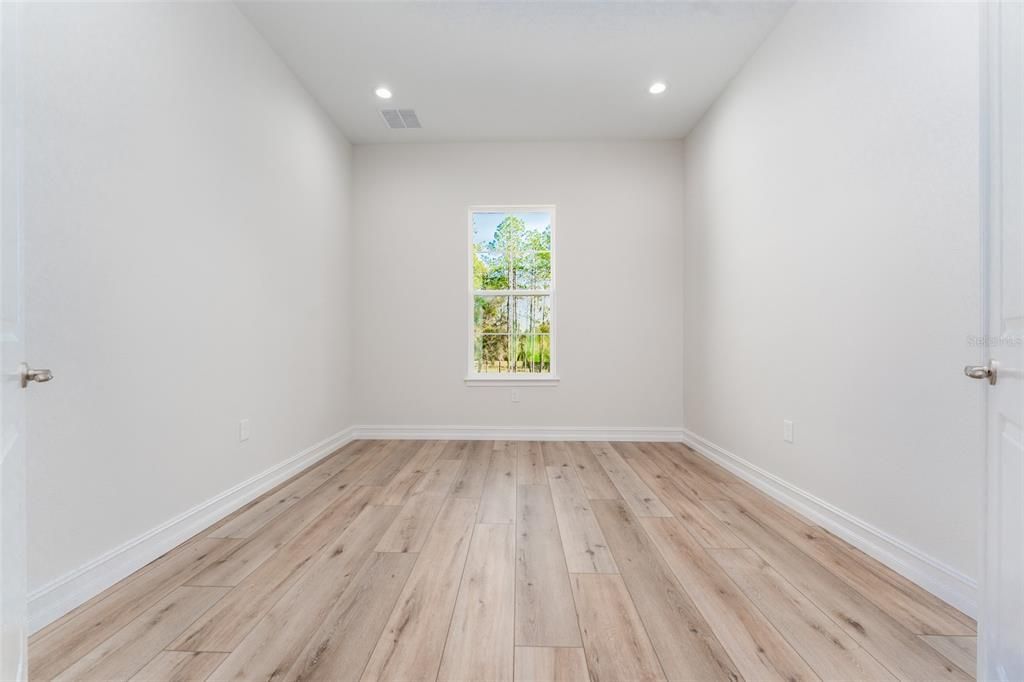 For Sale: $619,900 (3 beds, 3 baths, 2606 Square Feet)