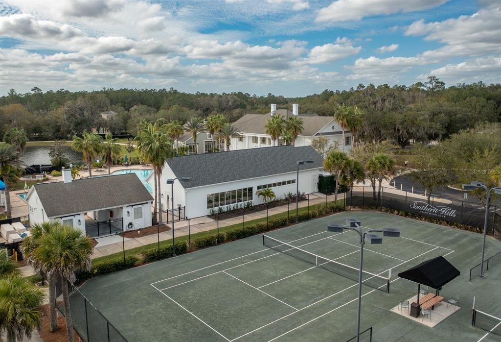 For Sale: $619,900 (3 beds, 3 baths, 2606 Square Feet)