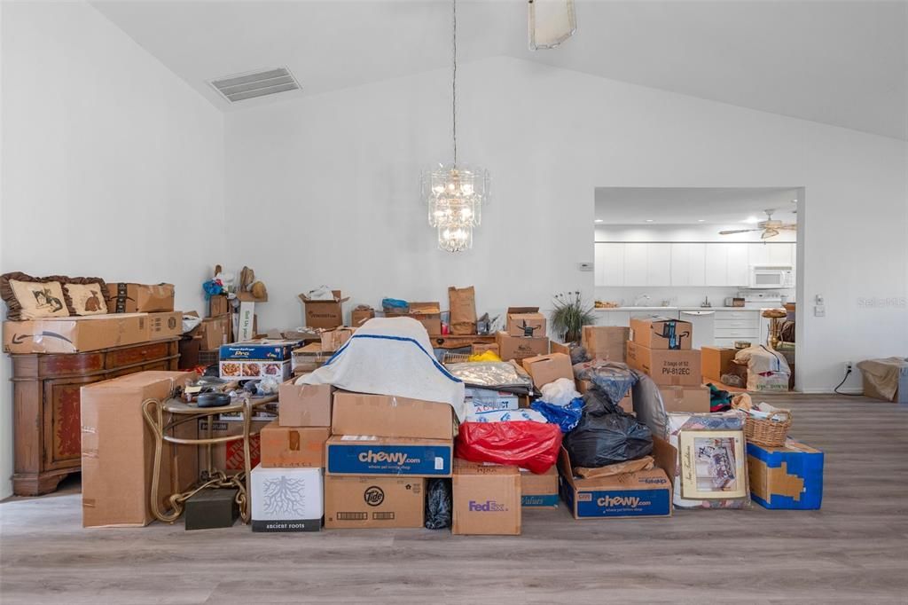 For Sale: $315,000 (2 beds, 2 baths, 1845 Square Feet)