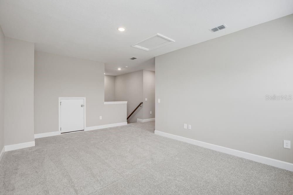 Active With Contract: $549,000 (4 beds, 3 baths, 3053 Square Feet)