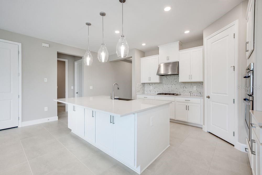 Active With Contract: $549,000 (4 beds, 3 baths, 3053 Square Feet)