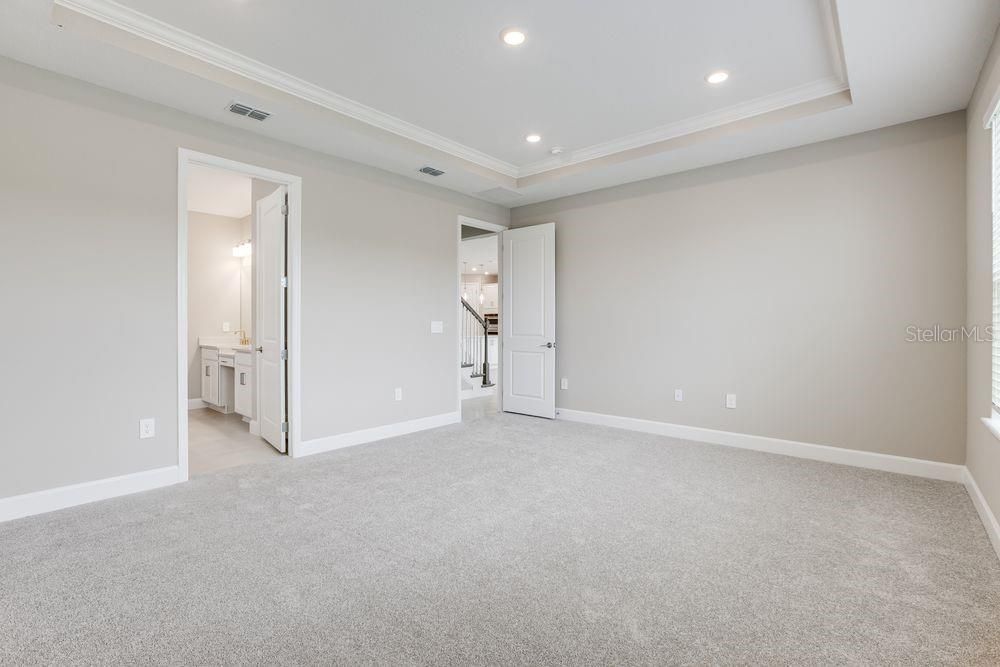 Active With Contract: $549,000 (4 beds, 3 baths, 3053 Square Feet)