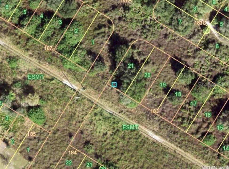 待售: $14,000 (0.24 acres)