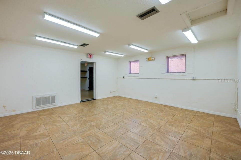 待售: $31,800 (0 贝兹, 0 浴室, 2282 平方英尺)