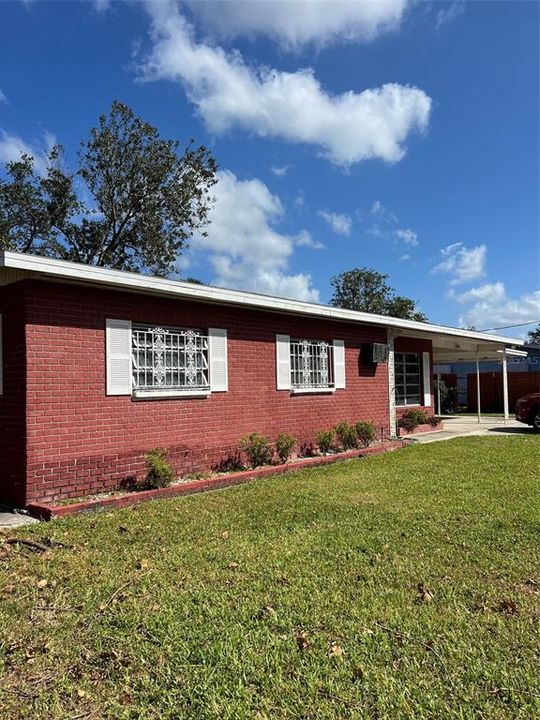 Recently Sold: $200,000 (3 beds, 1 baths, 1657 Square Feet)