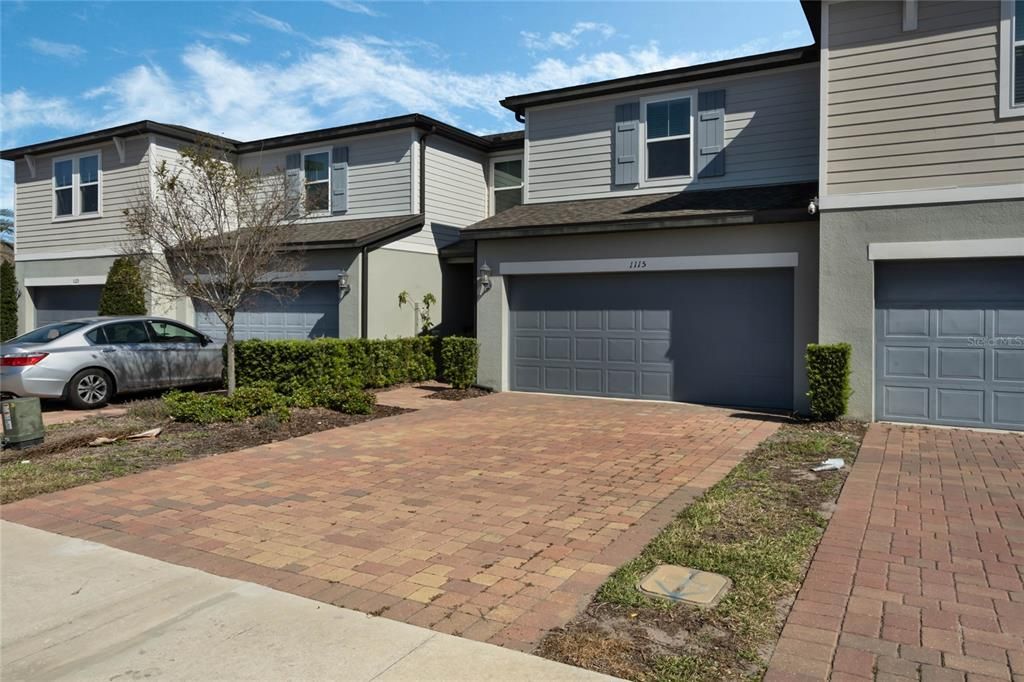 Active With Contract: $360,000 (3 beds, 2 baths, 1714 Square Feet)