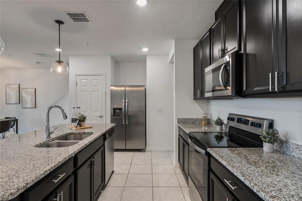 Active With Contract: $360,000 (3 beds, 2 baths, 1714 Square Feet)