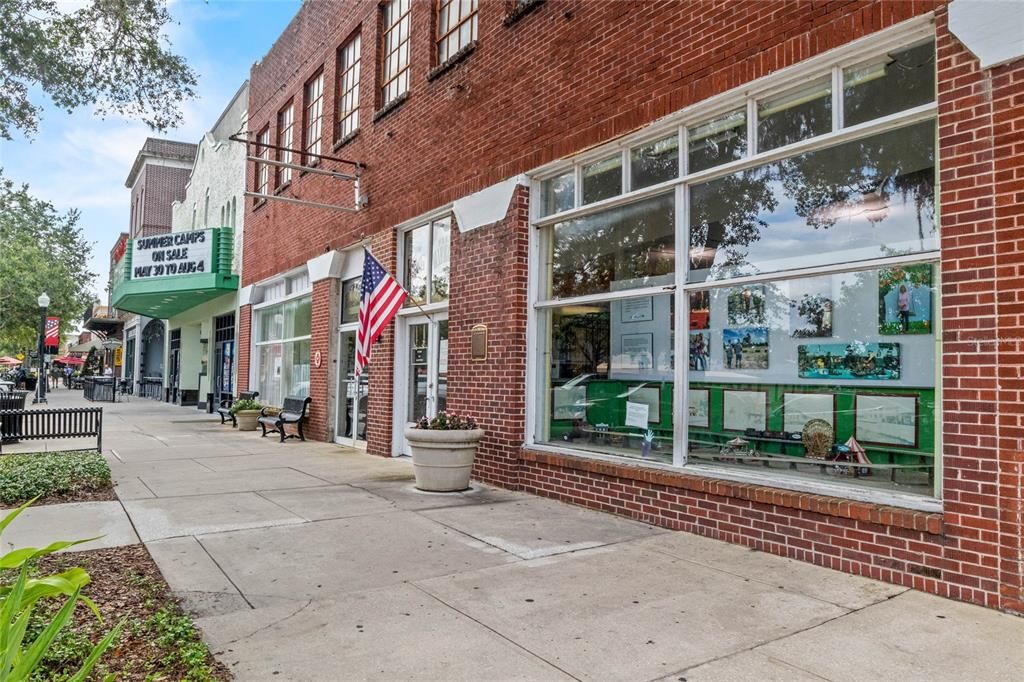 Active With Contract: $360,000 (3 beds, 2 baths, 1714 Square Feet)