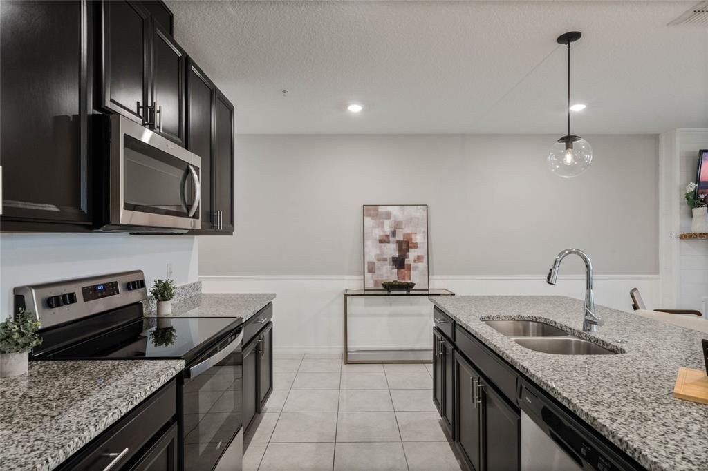 Active With Contract: $360,000 (3 beds, 2 baths, 1714 Square Feet)