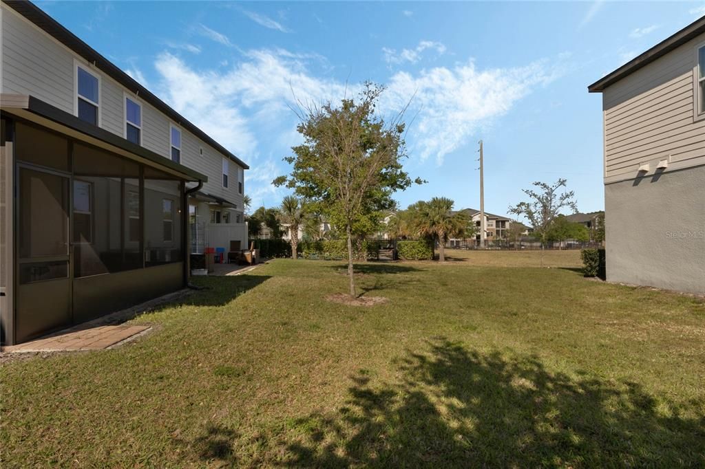 Active With Contract: $360,000 (3 beds, 2 baths, 1714 Square Feet)