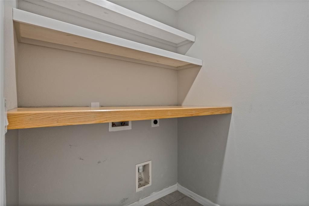 Active With Contract: $360,000 (3 beds, 2 baths, 1714 Square Feet)