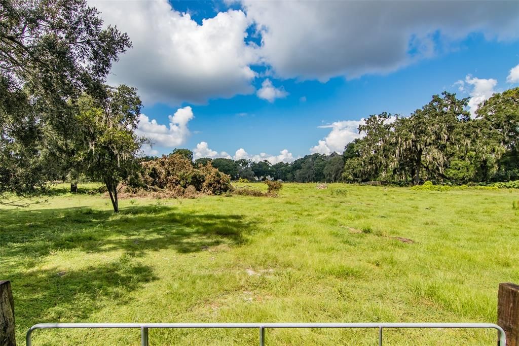 Недавно продано: $550,000 (4.80 acres)