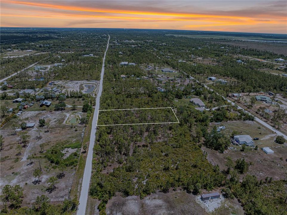 На продажу: $67,000 (1.25 acres)