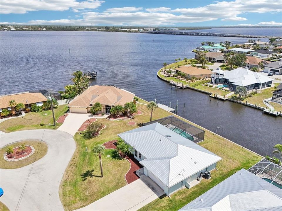 Под контрактом: $499,000 (2 спален, 2 ванн, 1516 Квадратных фут)