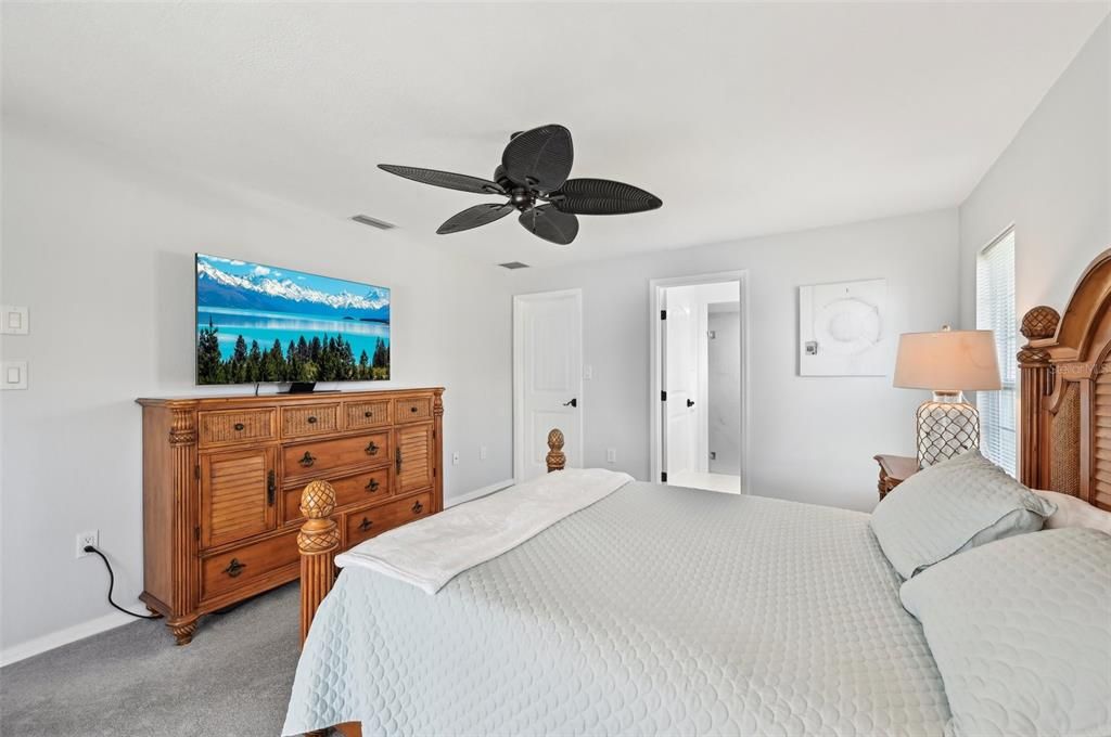 Под контрактом: $499,000 (2 спален, 2 ванн, 1516 Квадратных фут)