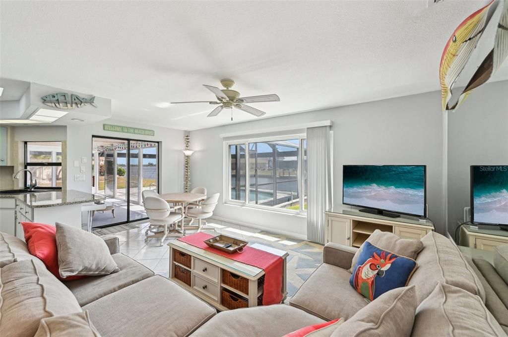 Под контрактом: $499,000 (2 спален, 2 ванн, 1516 Квадратных фут)