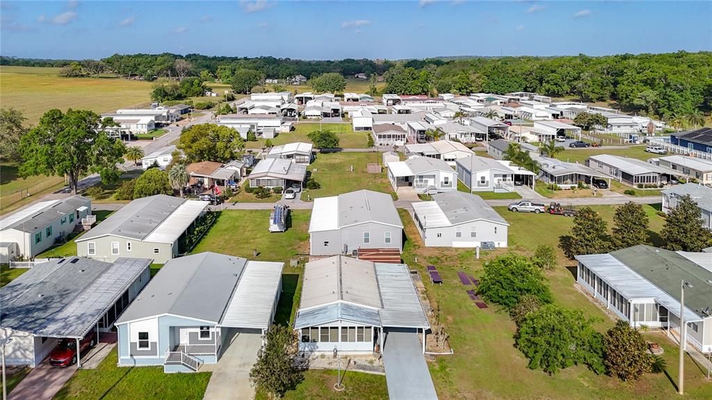 На продажу: $139,000 (2 спален, 2 ванн, 1040 Квадратных фут)