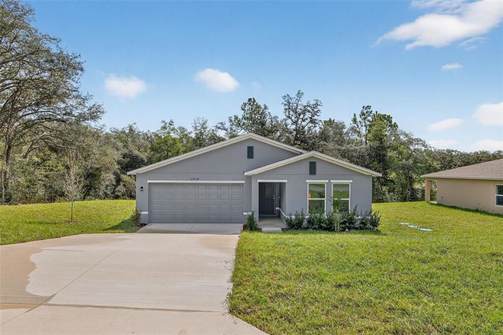 Active With Contract: $224,990 (3 beds, 2 baths, 1477 Square Feet)