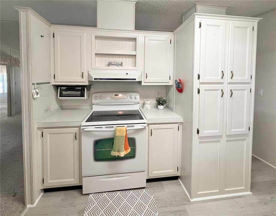 Activo con contrato: $143,000 (2 camas, 2 baños, 1288 Pies cuadrados)