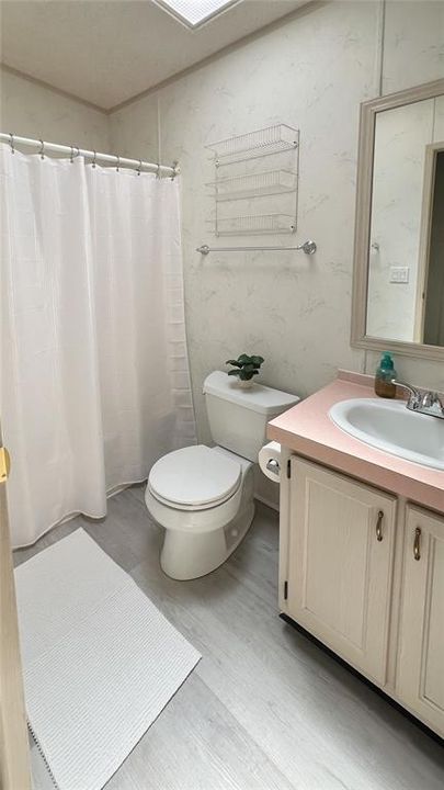 Activo con contrato: $143,000 (2 camas, 2 baños, 1288 Pies cuadrados)