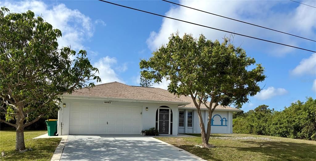 最近租的: $2,400 (3 贝兹, 2 浴室, 1777 平方英尺)