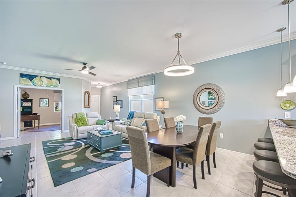 待售: $344,900 (2 贝兹, 2 浴室, 1544 平方英尺)