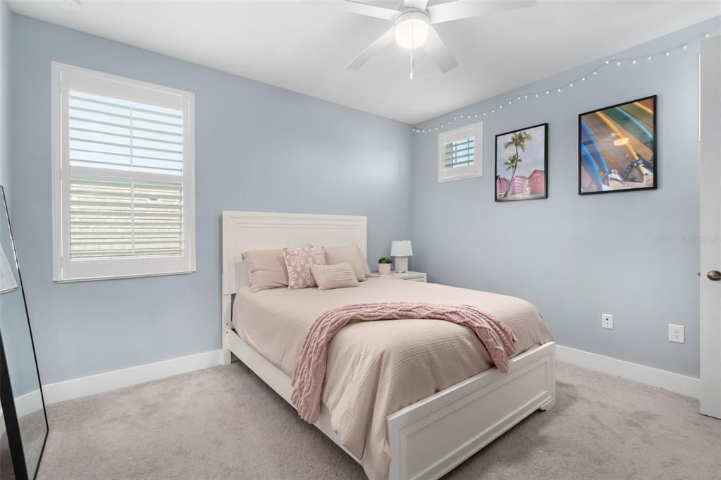 Activo con contrato: $1,050,000 (5 camas, 3 baños, 3938 Pies cuadrados)