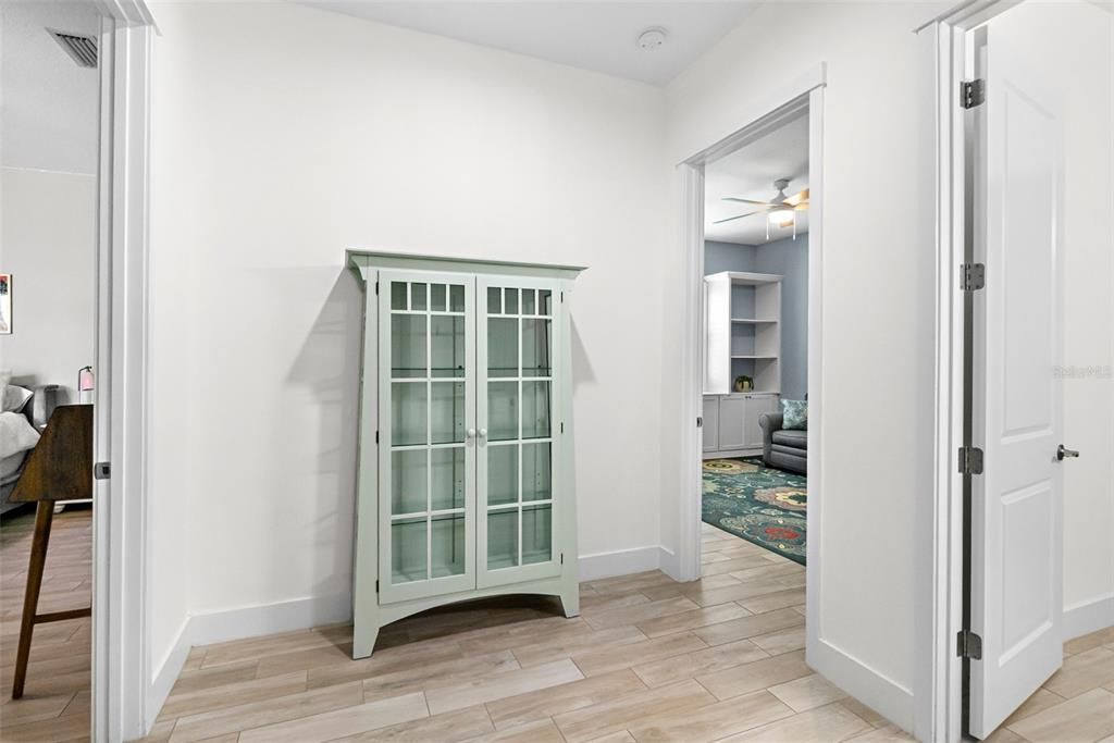 Activo con contrato: $1,050,000 (5 camas, 3 baños, 3938 Pies cuadrados)