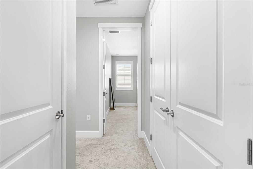 Activo con contrato: $1,050,000 (5 camas, 3 baños, 3938 Pies cuadrados)