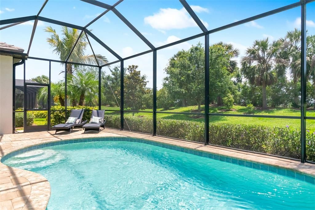 Activo con contrato: $1,050,000 (5 camas, 3 baños, 3938 Pies cuadrados)