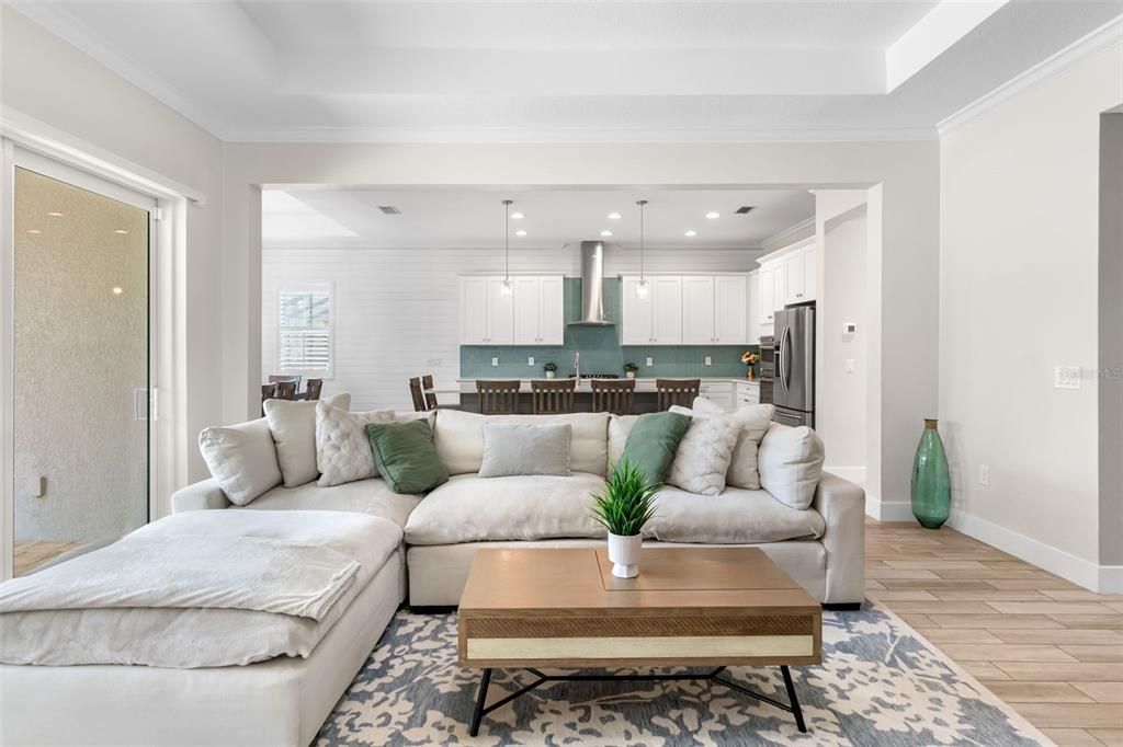 Activo con contrato: $1,050,000 (5 camas, 3 baños, 3938 Pies cuadrados)