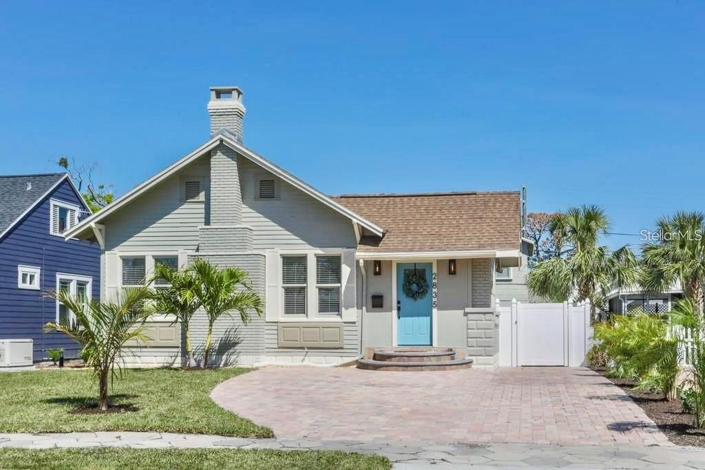 Recently Sold: $995,000 (6 beds, 0 baths, 2459 Square Feet)