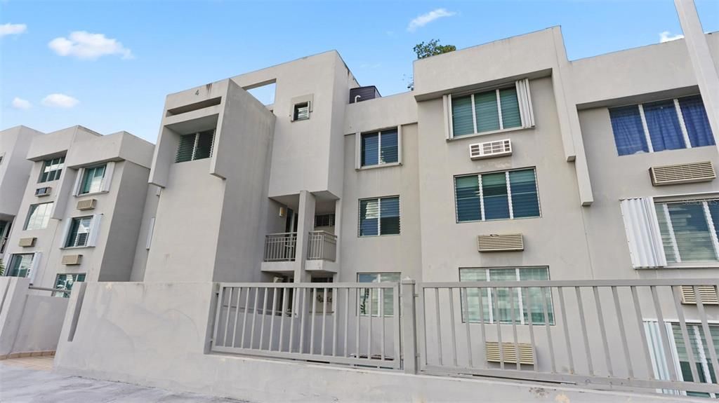 Recently Rented: $1,650 (3 beds, 2 baths, 1460 Square Feet)