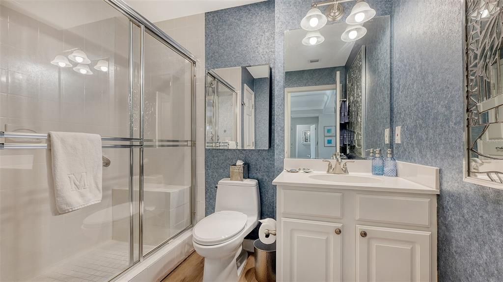 For Sale: $519,500 (2 beds, 2 baths, 1200 Square Feet)