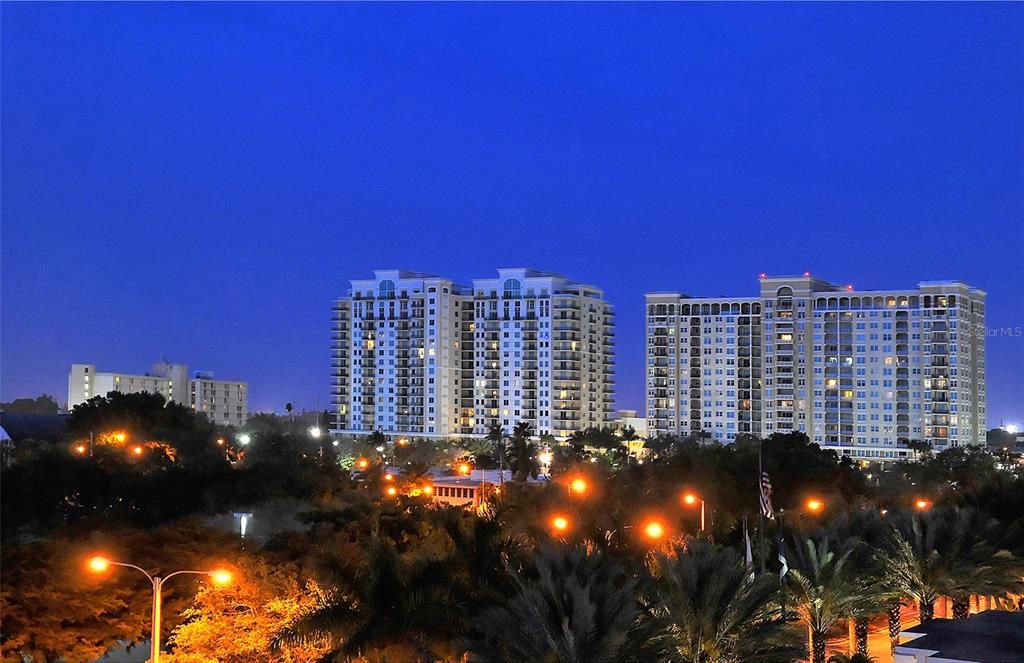 For Sale: $519,500 (2 beds, 2 baths, 1200 Square Feet)