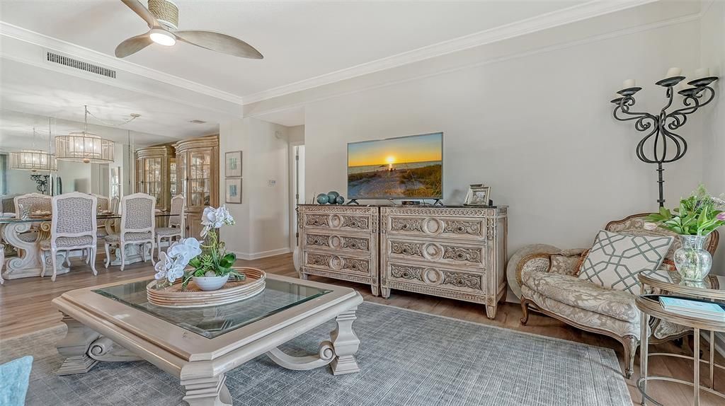 For Sale: $519,500 (2 beds, 2 baths, 1200 Square Feet)