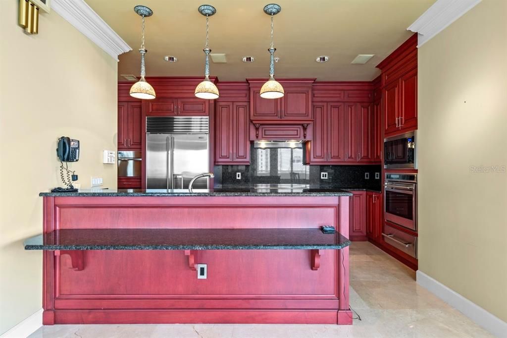 En Venta: $3,600,000 (3 camas, 3 baños, 4244 Pies cuadrados)