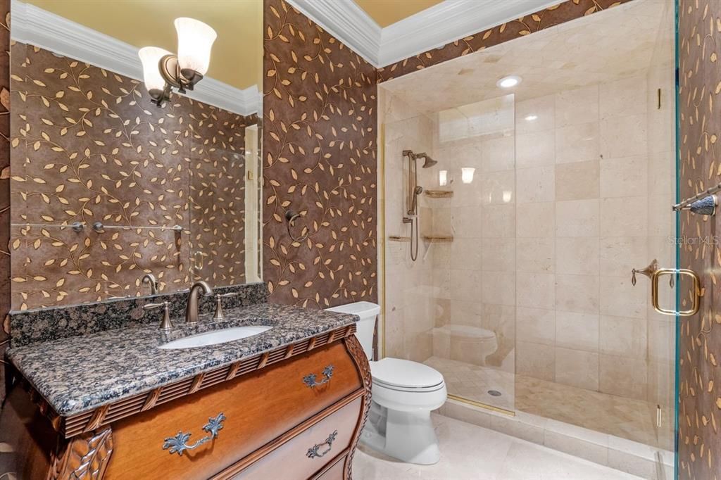 En Venta: $3,600,000 (3 camas, 3 baños, 4244 Pies cuadrados)