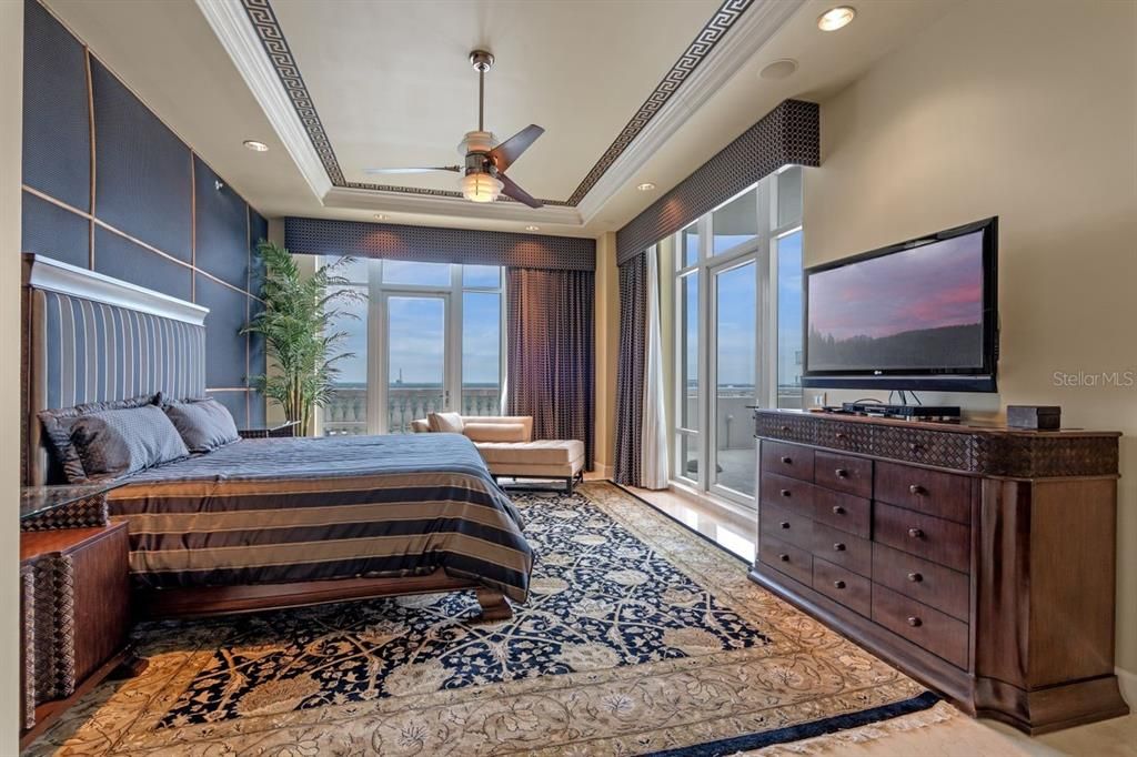 En Venta: $3,600,000 (3 camas, 3 baños, 4244 Pies cuadrados)