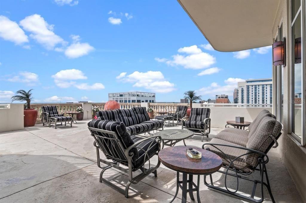 En Venta: $3,600,000 (3 camas, 3 baños, 4244 Pies cuadrados)