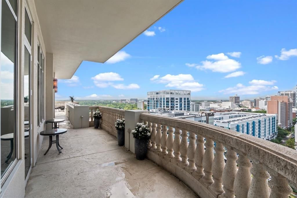 En Venta: $3,600,000 (3 camas, 3 baños, 4244 Pies cuadrados)