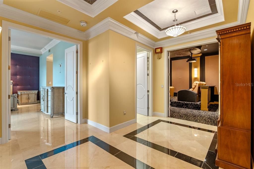 En Venta: $3,600,000 (3 camas, 3 baños, 4244 Pies cuadrados)