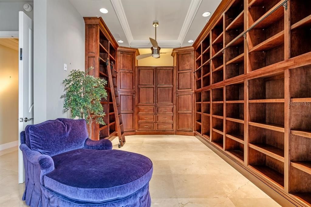 En Venta: $3,600,000 (3 camas, 3 baños, 4244 Pies cuadrados)