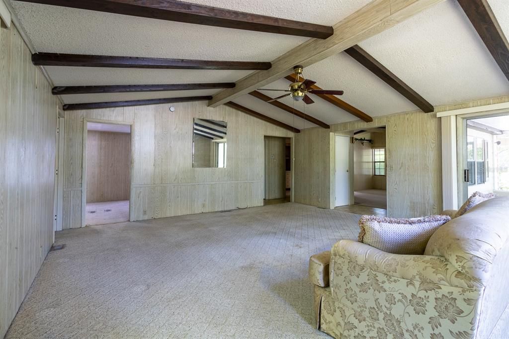 For Sale: $165,000 (2 beds, 2 baths, 1640 Square Feet)