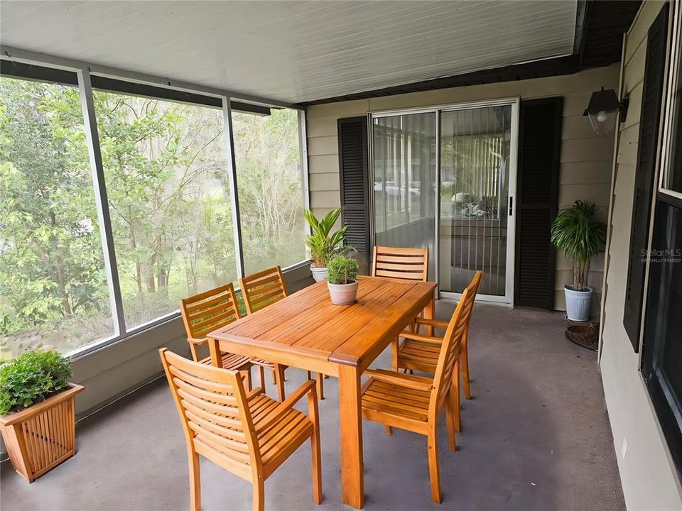 For Sale: $165,000 (2 beds, 2 baths, 1640 Square Feet)