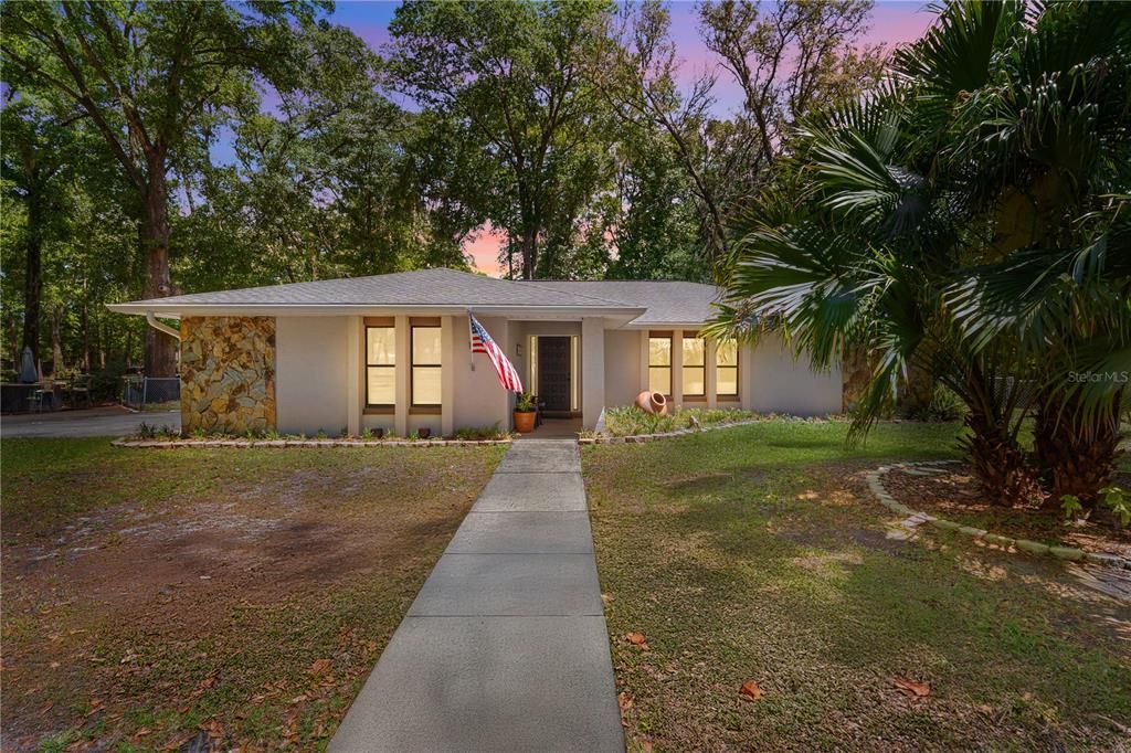 Recently Sold: $328,000 (3 beds, 2 baths, 1842 Square Feet)