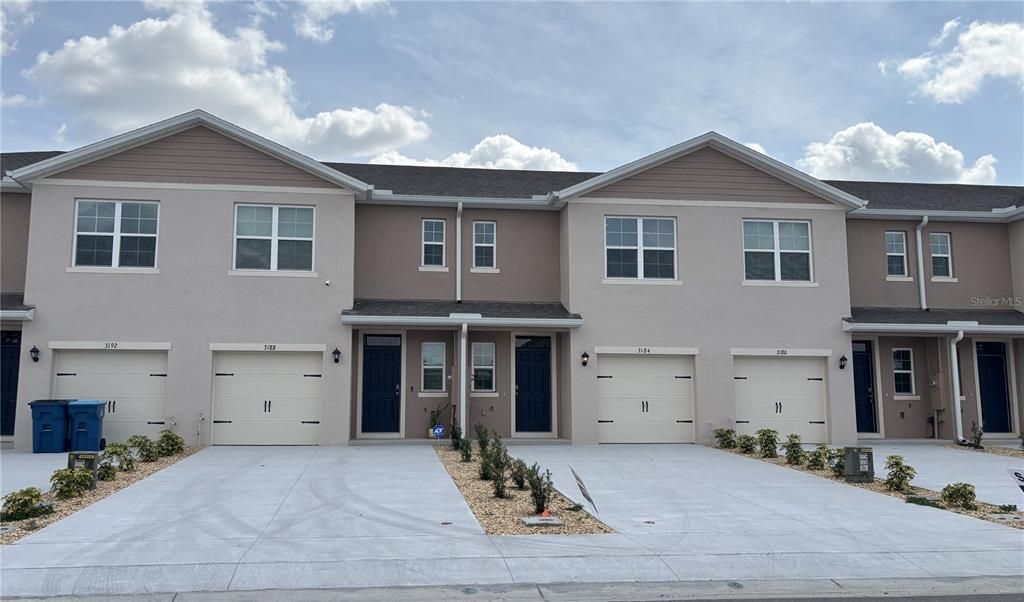 Recently Rented: $1,675 (3 beds, 2 baths, 1463 Square Feet)