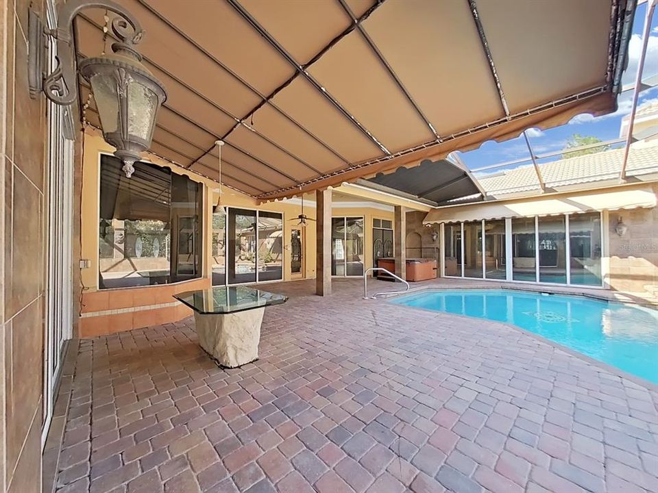 En Venta: $870,000 (3 camas, 3 baños, 5502 Pies cuadrados)