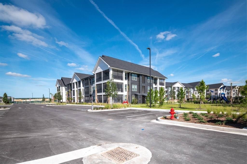 For Rent: $1,523 (1 beds, 1 baths, 704 Square Feet)